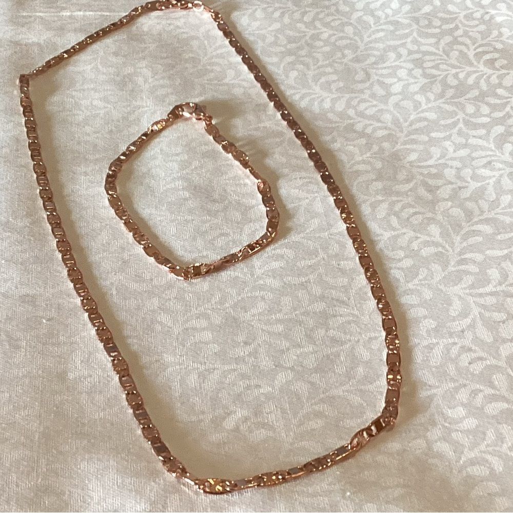 NWOT Rose Goldtone Necklace and Bracelet Set